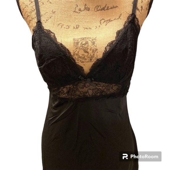 Black alluring slip Nightie Small, lace - Picture 2 of 5